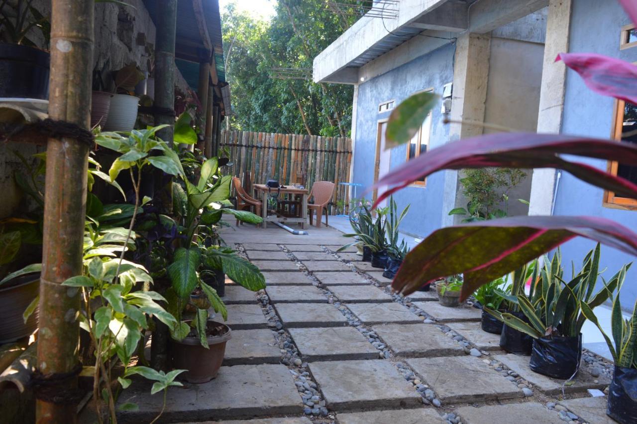 Labuan Bajo Mahoni Guesthouse Eksteriør billede