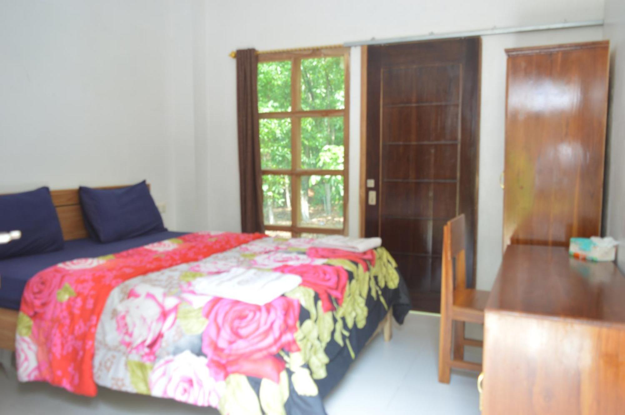Labuan Bajo Mahoni Guesthouse Eksteriør billede
